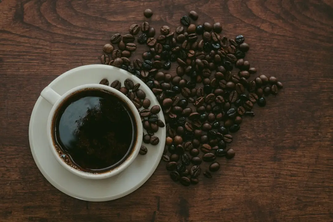 Vem uppfann kaffe? Myten och verkligheten bakom drycken illustration